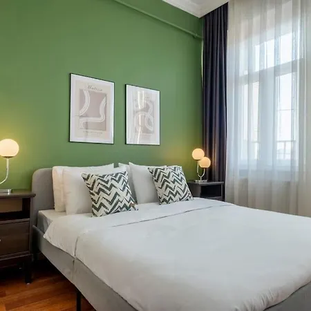 Apartamento High-ceiling Three-bedroom