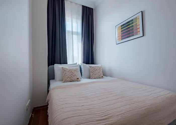 Apartamento High-ceiling Three-bedroom *